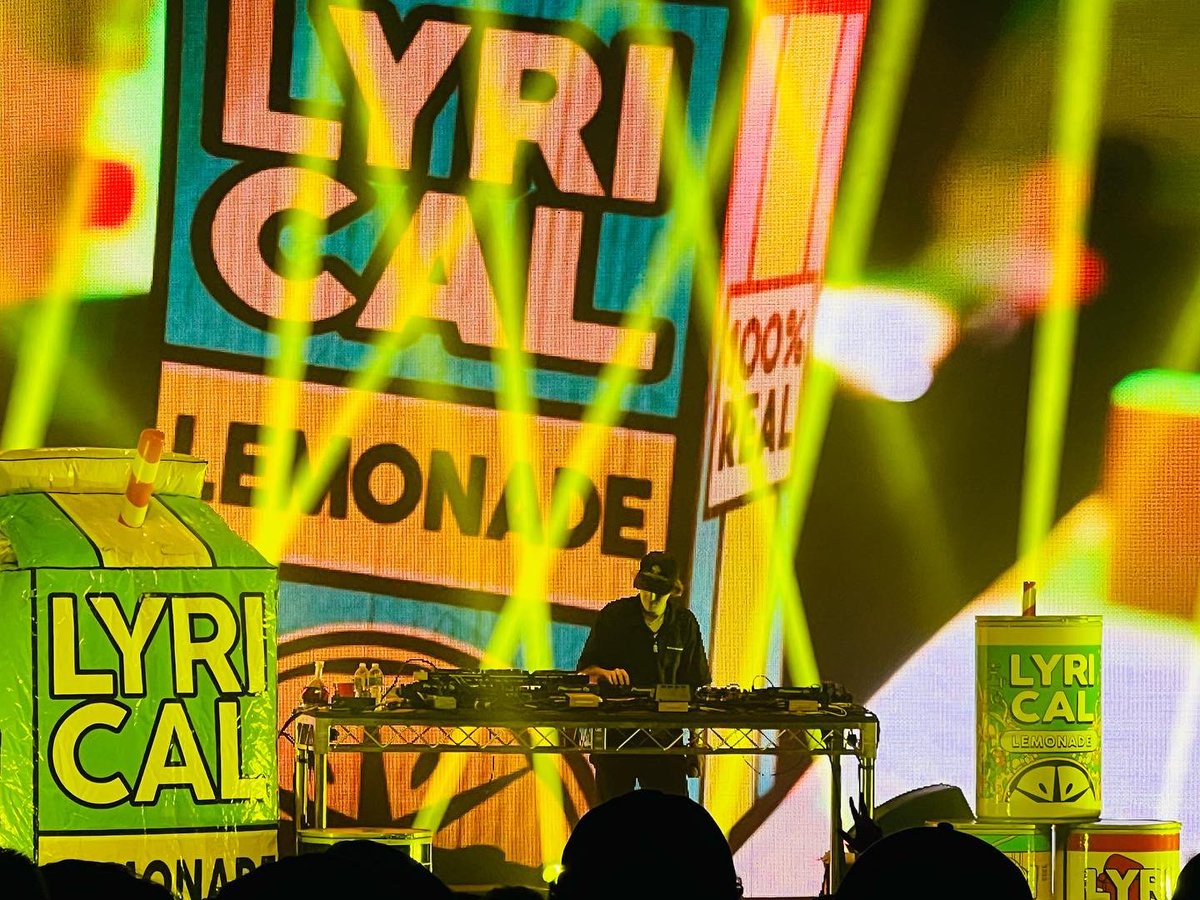 MusicToMyEars__'s tweet image. Here’s some pics from the @lyricalemonade @SPKRBXpresents  🍋 9th year Anniversary Show PT. 1