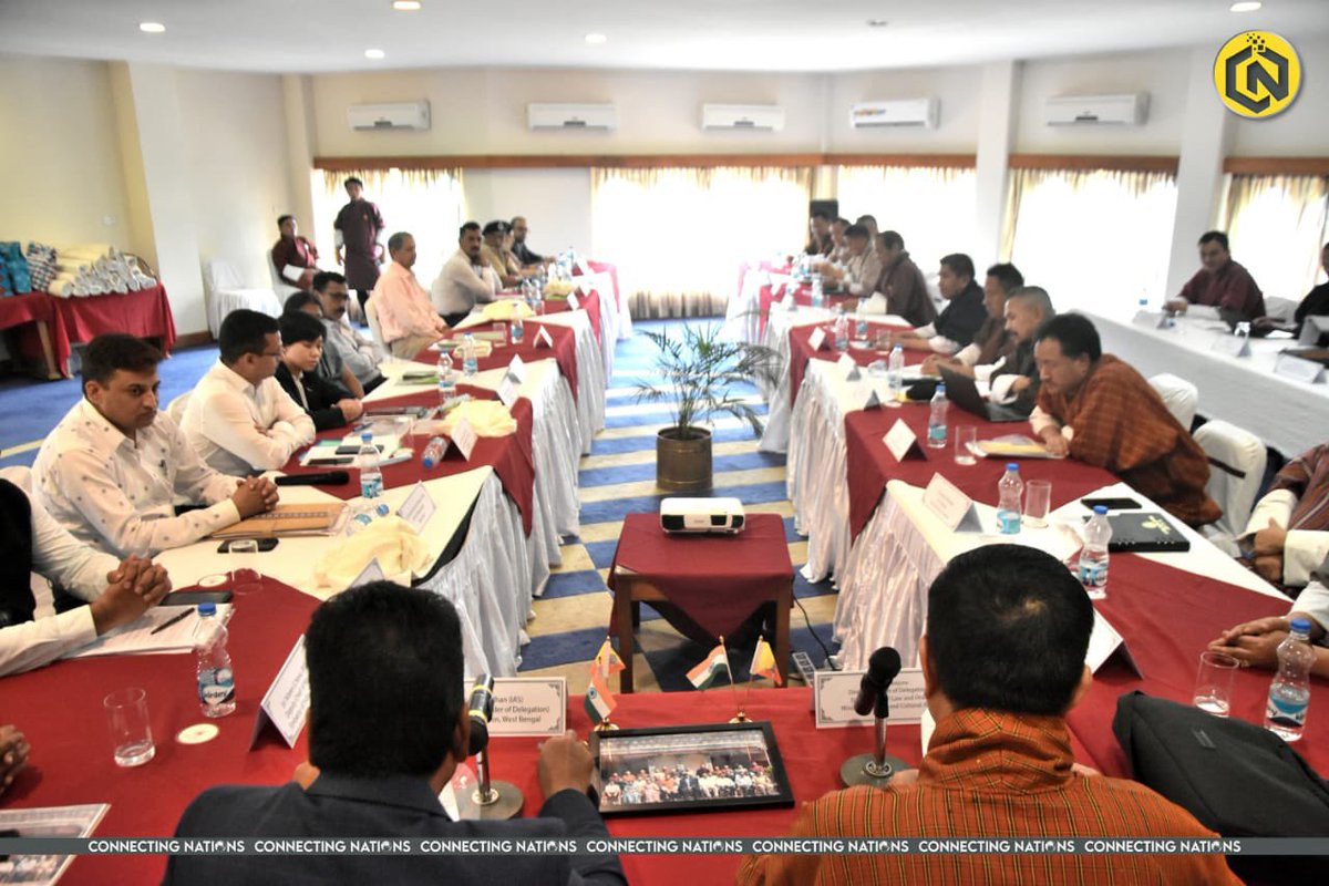 iSurendraMeena's tweet photo. The meeting's main goal was to find common ground on issues such as cross-border facilitation of lawful movement of people via pedestrian terminal facilities, traffic management, smuggling of narcotic drugs and psychotropic substances, alcohol, environmental pollution etc. https://t.co/DQBRG9lIb0