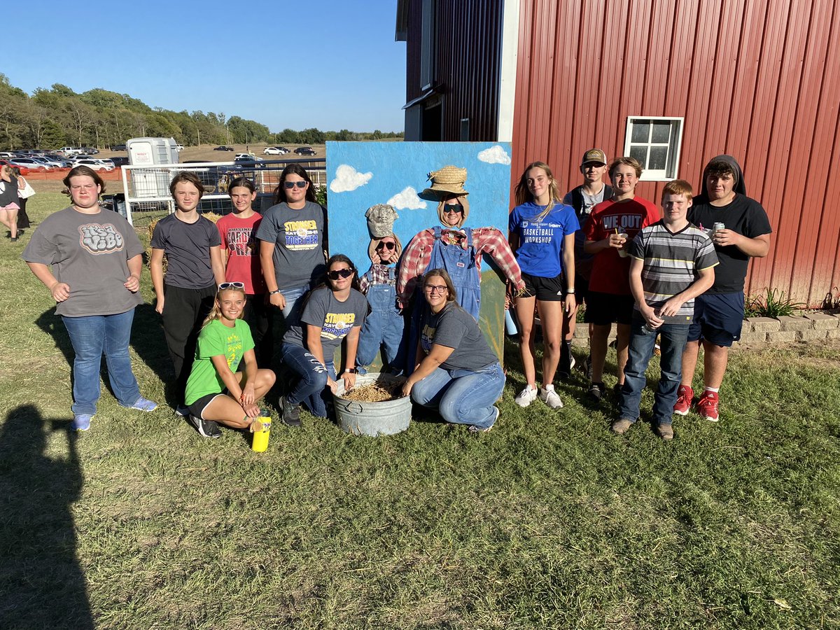 HoisingtonKay's tweet photo. We had a great time at Kasselman’s Farm for the Kans for Kids Fall Fun Festival. https://t.co/pLOb06PIWF
