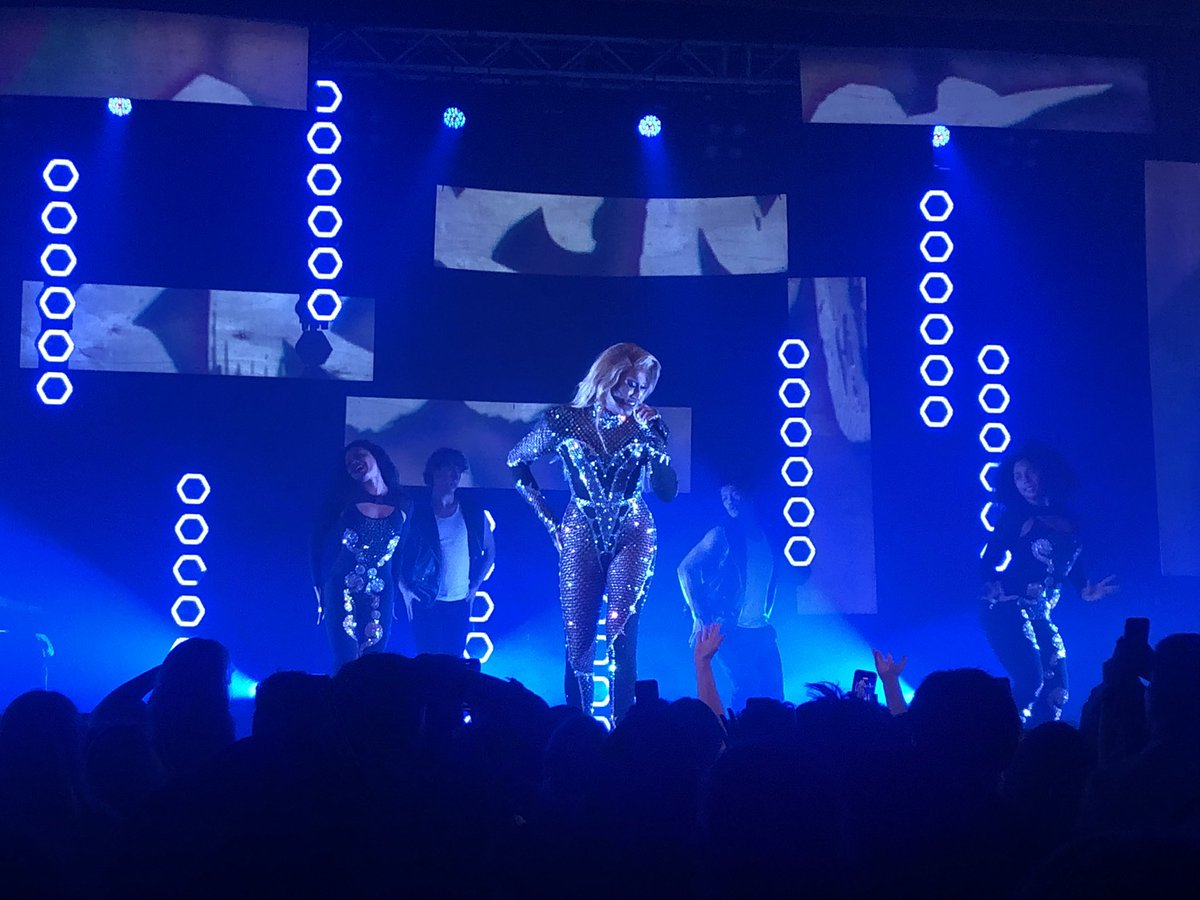 CL_opez's tweet photo. Ended my edition of @popmontreal with @thequeenpri at Rialto. Wow! #popmtl https://t.co/ti8BfrzfwB