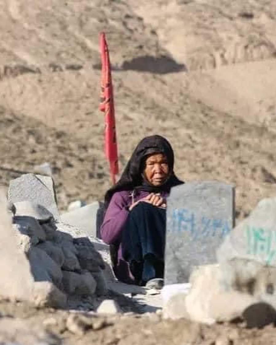 MarjilaBadakhsh's tweet photo. برای‌غم‌های بی پایان مادرم، مادرت، مادران مان.
#StopHazaraGenocide https://t.co/zwheEhzw3N