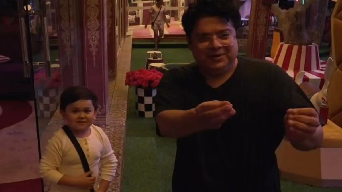 singhsonti1's tweet photo. #BiggBoss16 #abdu #salmankhan #colors  Sajid Khan requests Bigg Boss to fulfill Abdu Rozik's wish; Says 'Ye desh ka mehmaan hai'.. 🙂#sajidkhan https://t.co/LJ3iJwTC7z