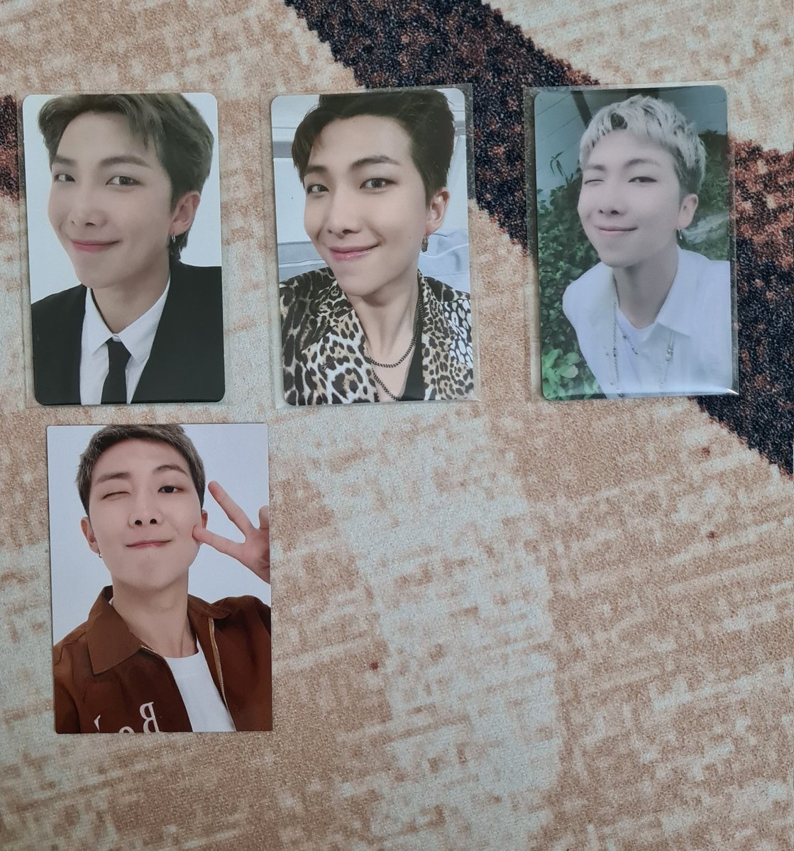 AvarinaZara's tweet photo. [WTS] 🇲🇾 only

RM photocards

Memories 2020 bluray rm100
Memories 2020 dvd rm40
Japan Fortune box rm40
Butter luckydraw rm20

Postage:RM8

Ready Stock! 

Do dm if interested 

#pasarBTS @BTSMarketMY https://t.co/LFYOg5SxL6