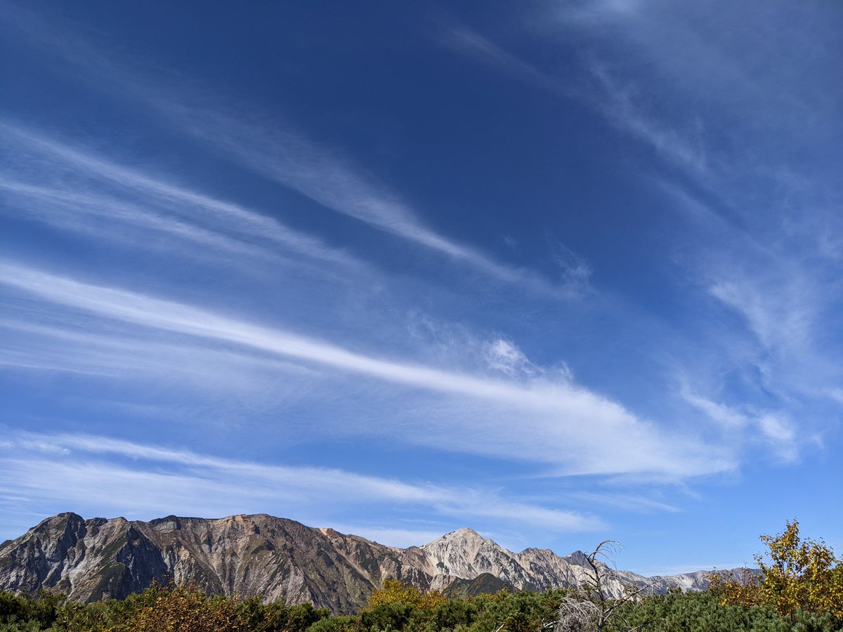 edit_create3's tweet image. アルプスの唐松岳に登りました（疲弊）
見事な秋晴れ！