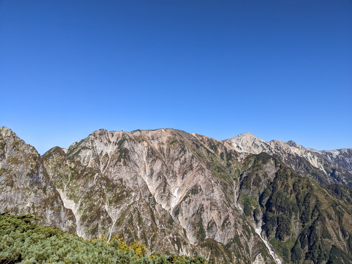 edit_create3's tweet image. アルプスの唐松岳に登りました（疲弊）
見事な秋晴れ！