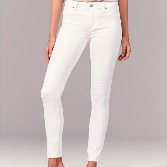 cherishlife02's tweet photo. So good I had to share! Check out all the items I'm loving on @Poshmarkapp #poshmark #fashion #style #shopmycloset #abercrombiefitch #spiceoflife #loft: https://t.co/7wyJIwoQe4 https://t.co/SMXwSGNhSb