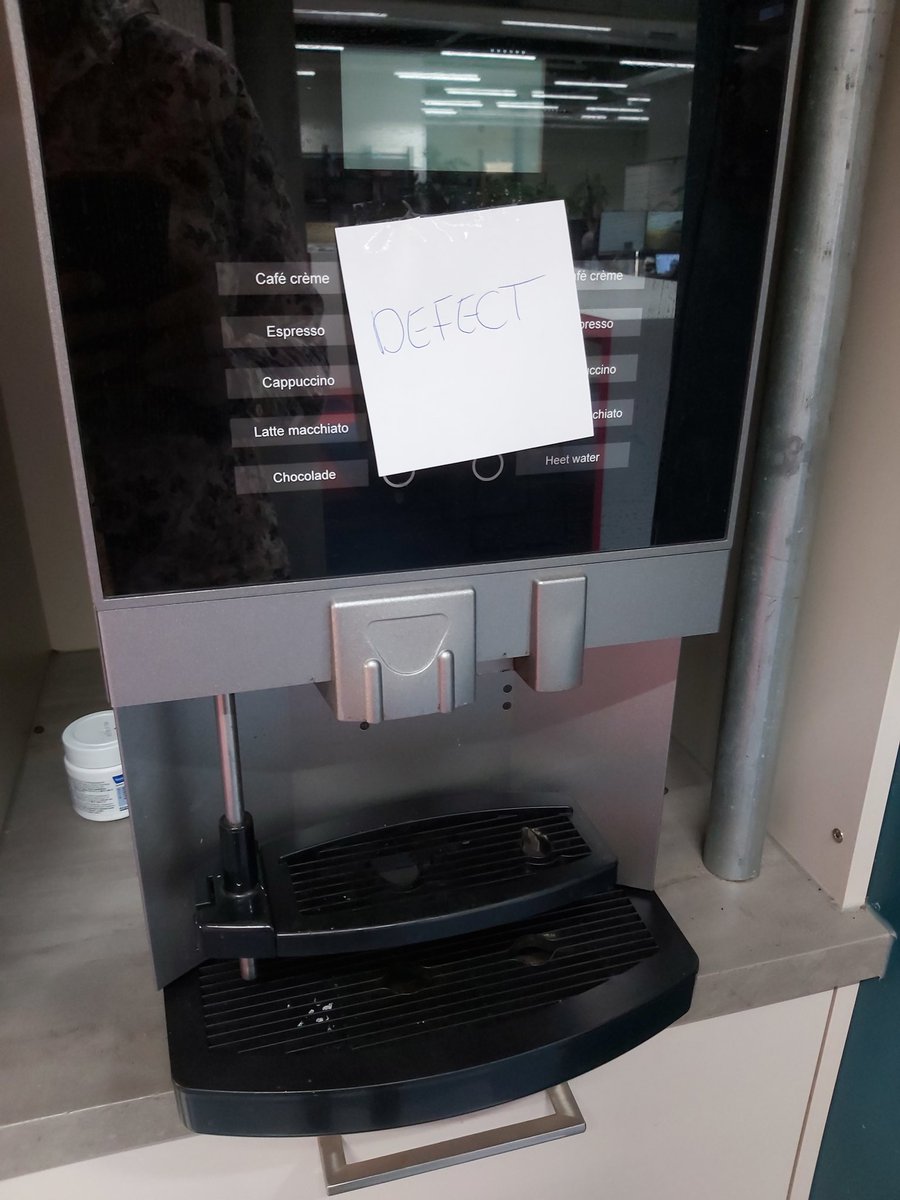 MarkMelgert's tweet photo. Dan zit je in de auto en denk je 'zo dat is me dadelijk ff een fijne maandagmorgen bij het koffiezetapparaat'....
Tja...🙄
#GRAjaz #BinxSmartility https://t.co/oSHZ5Yew6J