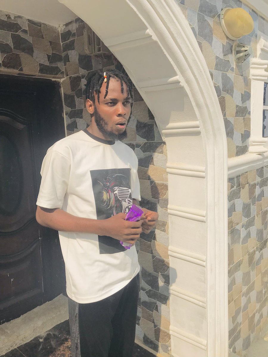 dibiavibez's tweet photo. My face when I see wetin @TalentedFBG don do for twitterโฆ
#kingtalented https://t.co/BMghj0kmui