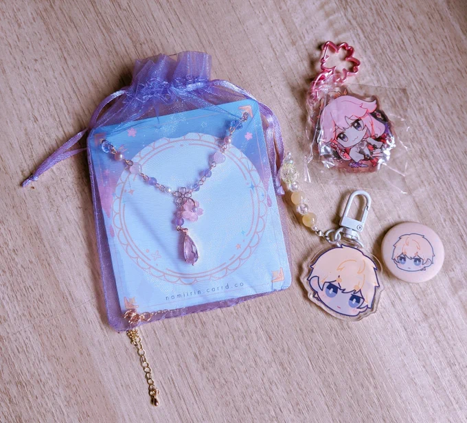 i didn't get to buy a lot of things in cosmania bc i was being kuripot and i spent 95% of my days doing booth duty but i managed to get stuff from   and  !!  