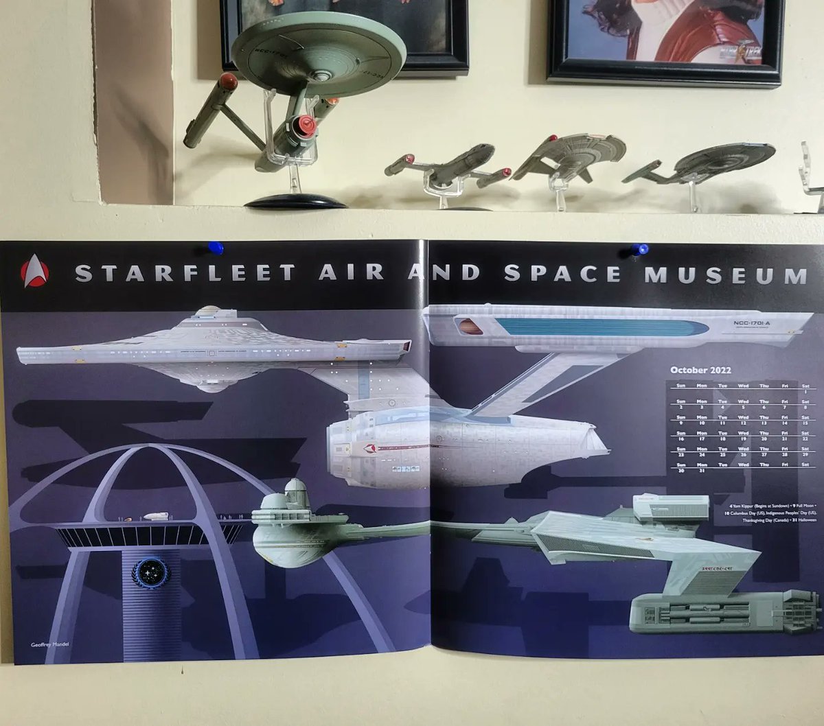 Kertrats's tweet photo. A little late, but here's the new #calendarchange day post for #October! #calendarchangeday #StarTrek #StarTrekPicard #StarTrekTheOriginalSeries #StarTrekTheNextGeneration https://t.co/476eKdTzX9