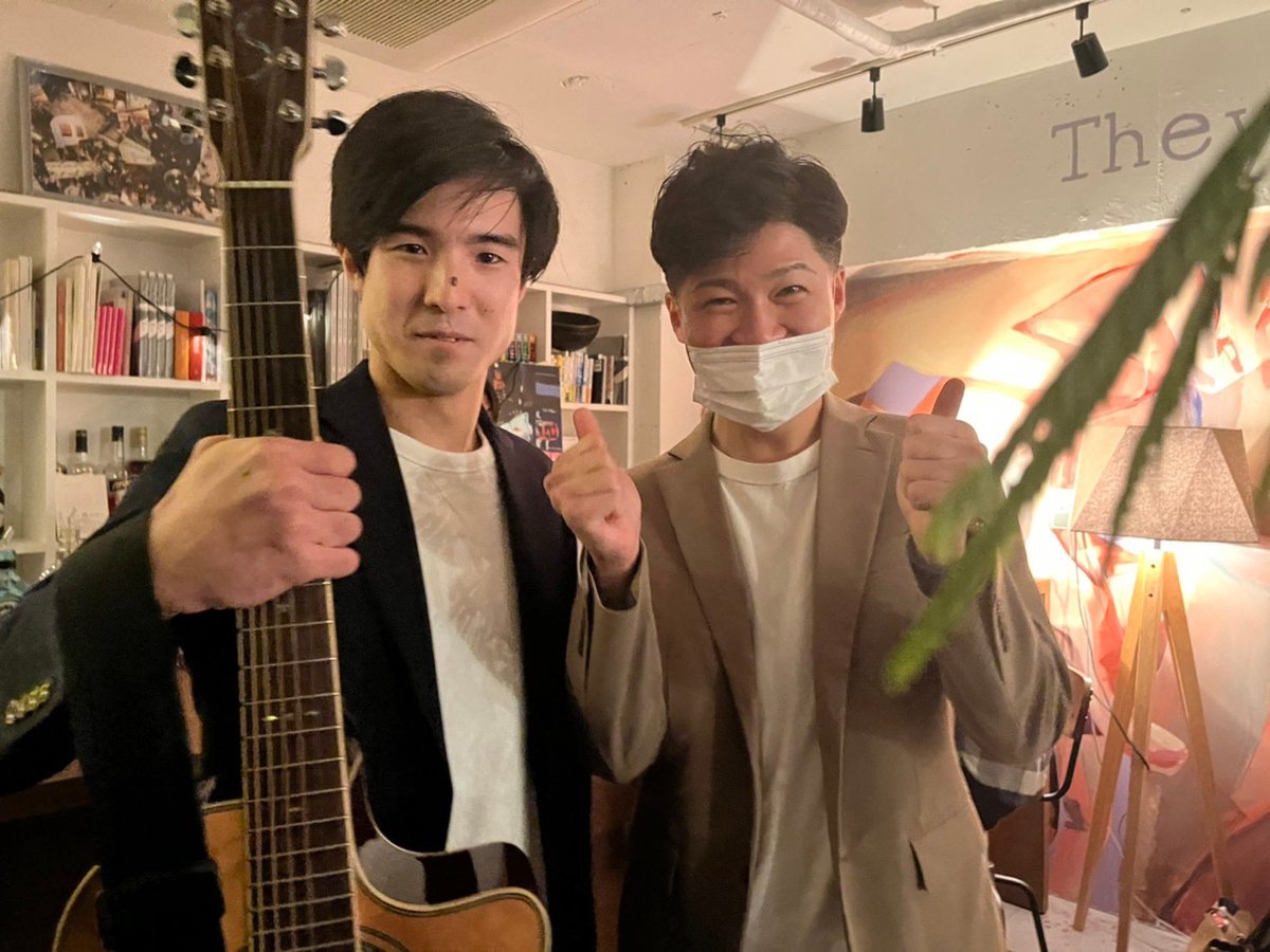 nagai924yu's tweet photo. 昨日はごどう寄席vol.3！
ネタと即興コントの楽しいライブでした！

昨日がラストライブだったグータンさんと一緒に即興コントも出来てめっちゃ楽しかったです🕺✨ https://t.co/PYoqPWGhpm
