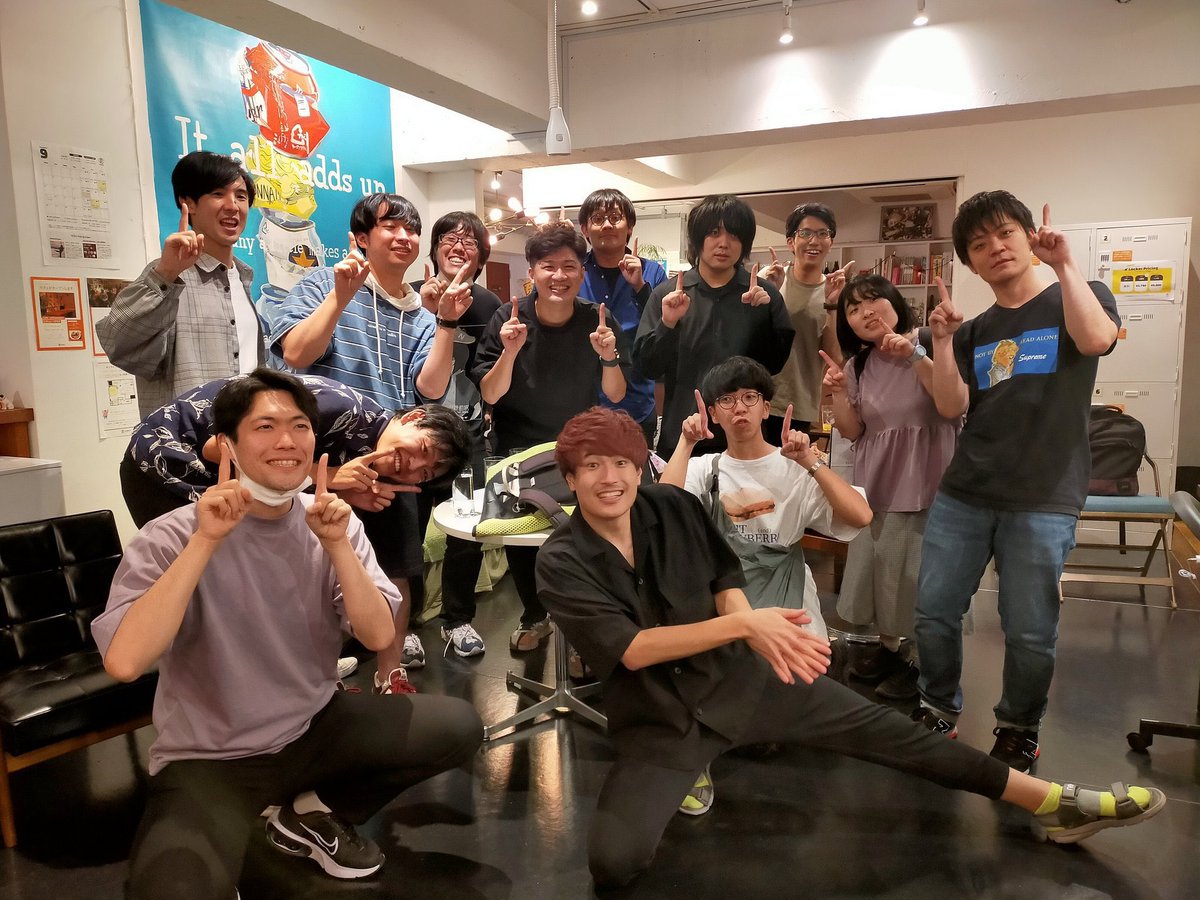 nagai924yu's tweet photo. 昨日はごどう寄席vol.3！
ネタと即興コントの楽しいライブでした！

昨日がラストライブだったグータンさんと一緒に即興コントも出来てめっちゃ楽しかったです🕺✨ https://t.co/PYoqPWGhpm