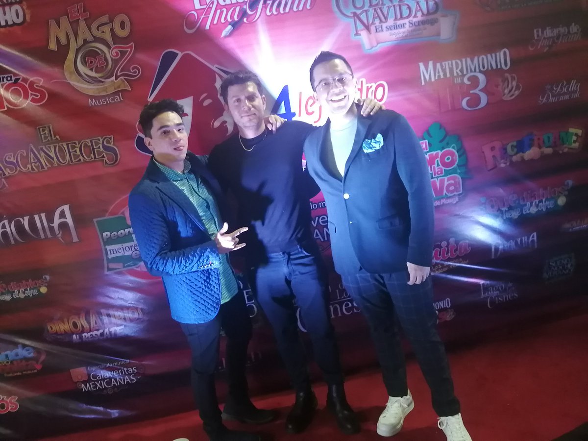 Gracias al equipo de <a href="/MasterChefMx/">MᴀsᴛᴇʀCʜᴇғ Mᴇ́xɪᴄᴏ</a> por apadrinar las 100 representaciones de #matrimoniodetres