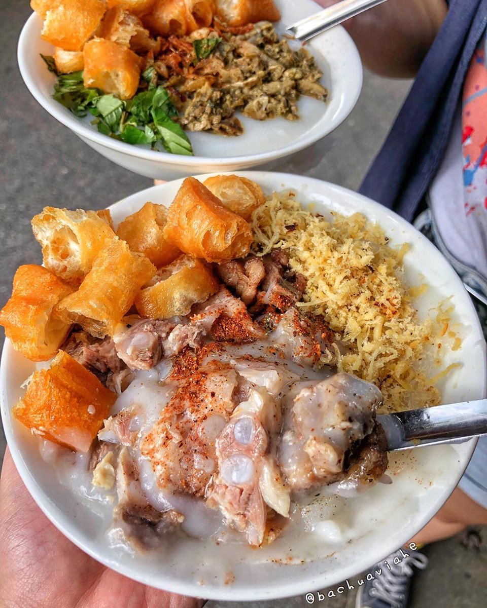Vietsense_'s tweet photo. Thinking of autumn of Hanoi, people immediately think of these simple but attractive specialities
1. Cốm (Green Rice Flakes)
2. Bánh đúc nóng (Steamed rice cake)
3. Cháo sườn sụn (Pensioner's Rib Congeee)
4. Bánh trôi tàu (Stuffed Sticky Rice Balls)
#Vietnam 
#Hanoi #VietSense https://t.co/L3q2aciZwL