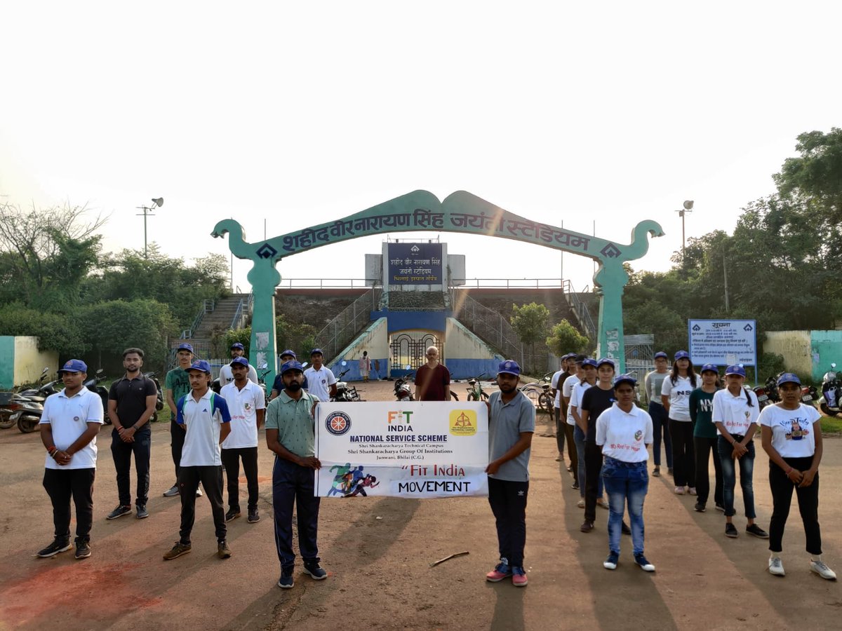 Priyank08gupta's tweet photo. Jai Hind 🇮🇳🇮🇳
Our @Nss_ssgi volenteer conducted #FIT_INDIA_RUN under the banner of #FITIndiaMovement near Jayanti Stadium,Bhilai(C.G).

#FitIndian
@YASMinistry
@_NSSIndia
@NssChhattisgarh
@Anurag_Office
@pankajsinghips
@NSSRDBhopal
@askabir_
@SamarendraS21
@dr_dsraghu
@nsscsvtuCG https://t.co/auJdYO6zwp