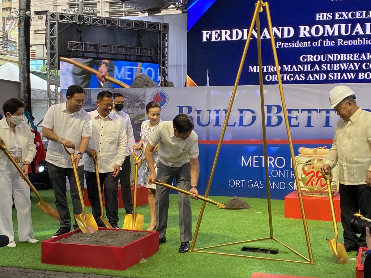 AmbJPNinPH's tweet photo. Construction starts today for Metro Manila Subway's Ortigas and Shaw Blvd stations! Hopeful for the safe and timely completion of this project through the fast and sure model of 🇯🇵-🇵🇭 cooperation. 🚇 https://t.co/KVdtVxBEZj