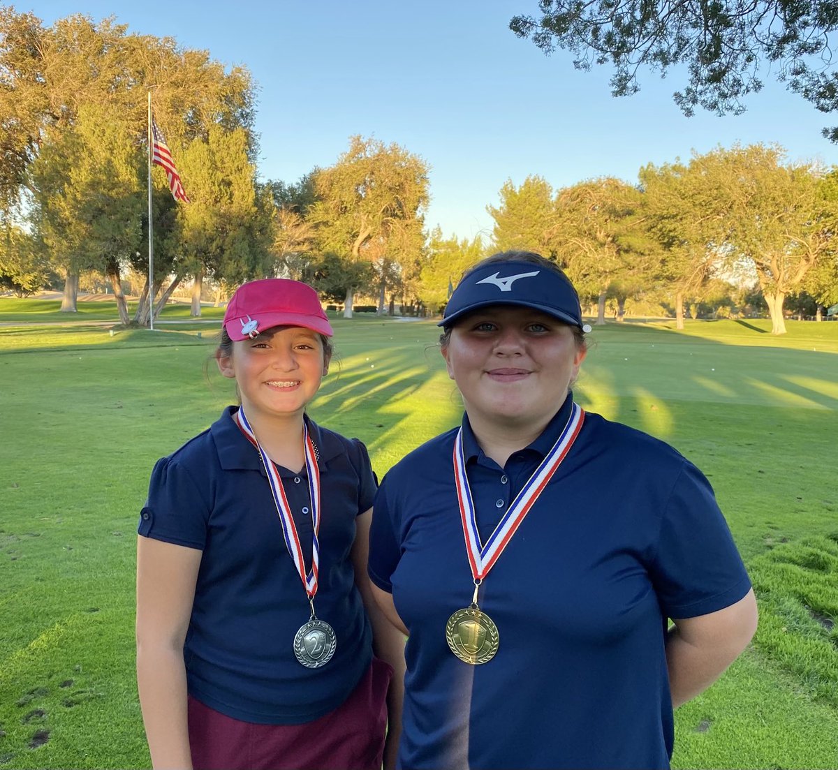 zerolimitstour's tweet photo. Ladies 8-12 Year Old Division Medalists: 1st - Aria Mihalovich / 2nd - Eliza Ibarra
#ranchovistagc #antelopevalleycc #crystalairecc #brooksidegc #hesperiacc #elcarisogc #sandcanyoncc #zerolimitstour #tirexpress #srixon #goninjagym #golfdigest #presentedbyfoundationfinancial https://t.co/msfYfgrr9K