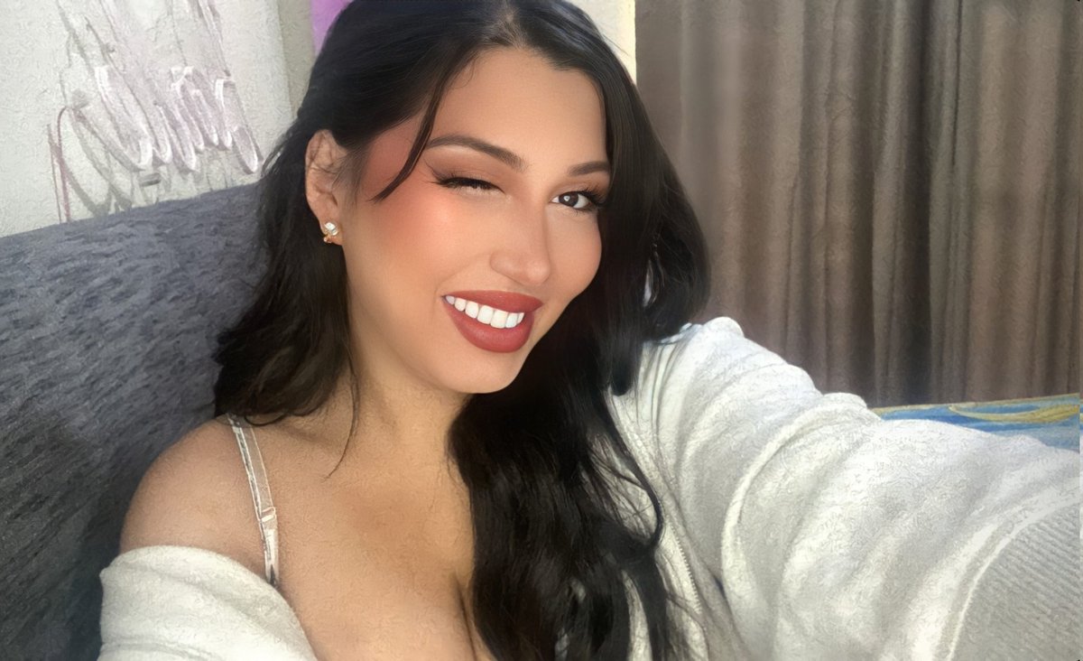 rafju4nes's tweet photo. a gorgeous woman with a brave heart, i love you my love, you really look stunning 🤍✨

Raf Juane | #RafJuane | @raf_juane https://t.co/pKRT5v11Dt