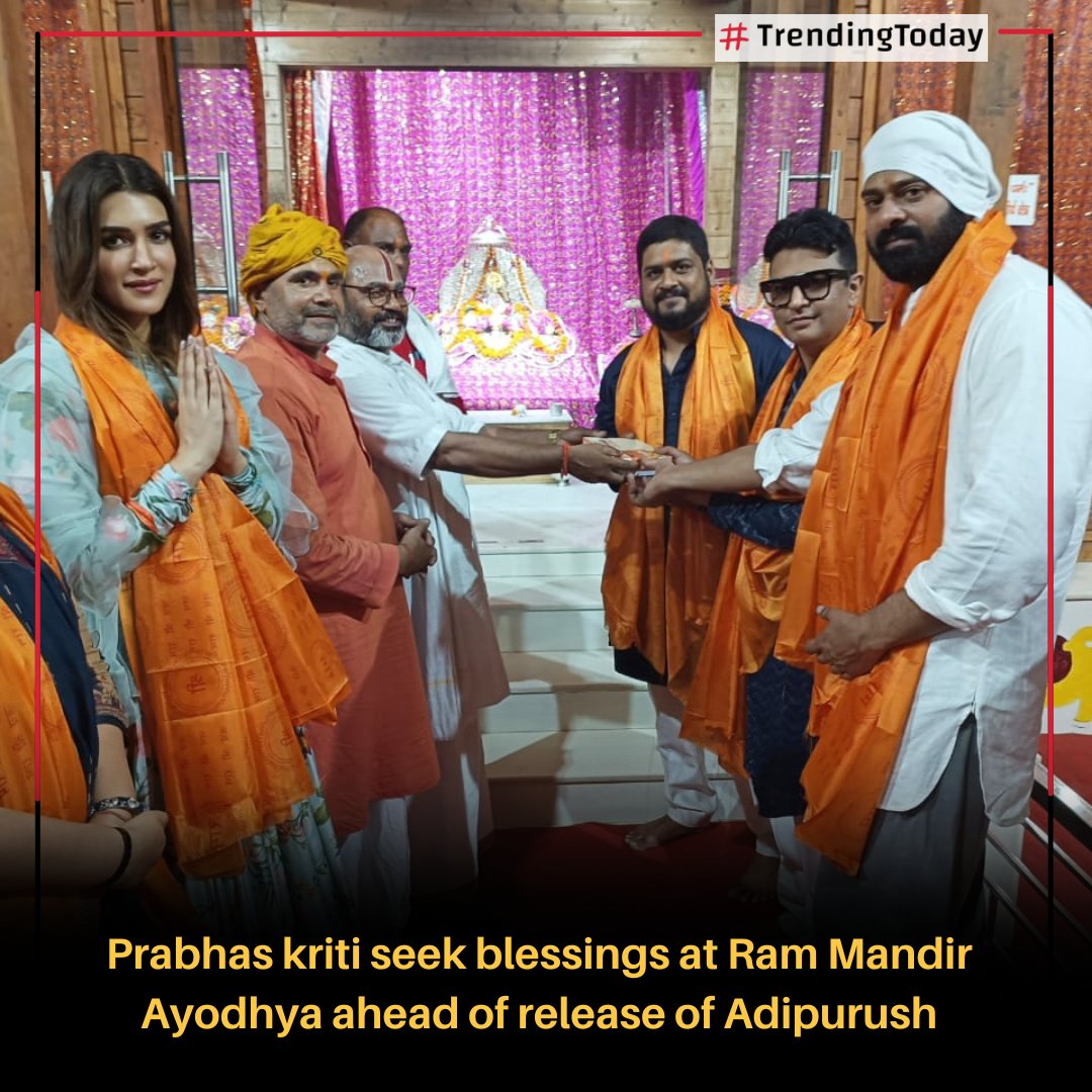 Trending_Today_'s tweet photo. Prabhas kriti seek blessings at Ram Mandir Ayodhya ahead of release of Adipurush
#prabhas #kritisanon #rammandir #ayodhya #adipurush https://t.co/5xdVH4iBiL