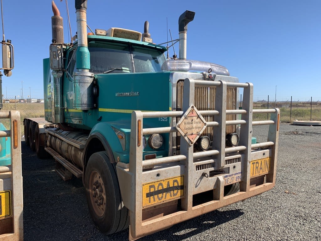 PicklesAuctions's tweet photo. THE WAIT IS OVER 🎉 Our Major Fleet Disposal Auction is now live. Bid on a wide range of assets including Prime Movers, Rigids, Trailers &amp; more. 
👉🏼 Auction ends 6 October at 1pm AWST. Link in bio! https://t.co/o1YFuPf0ru