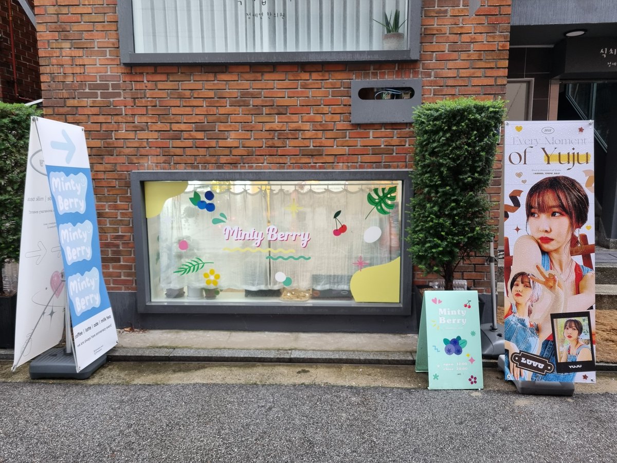 shinymoon97's tweet photo. 221003 서울숲 민티베리 갔다오고
비가오면 자라나는 나무처럼 버디의 덕질도 자라납니다^^

#유주가_물들인_우리의_가을
#ANGEL_YUJU_DAY https://t.co/dlZ6g31sQ2