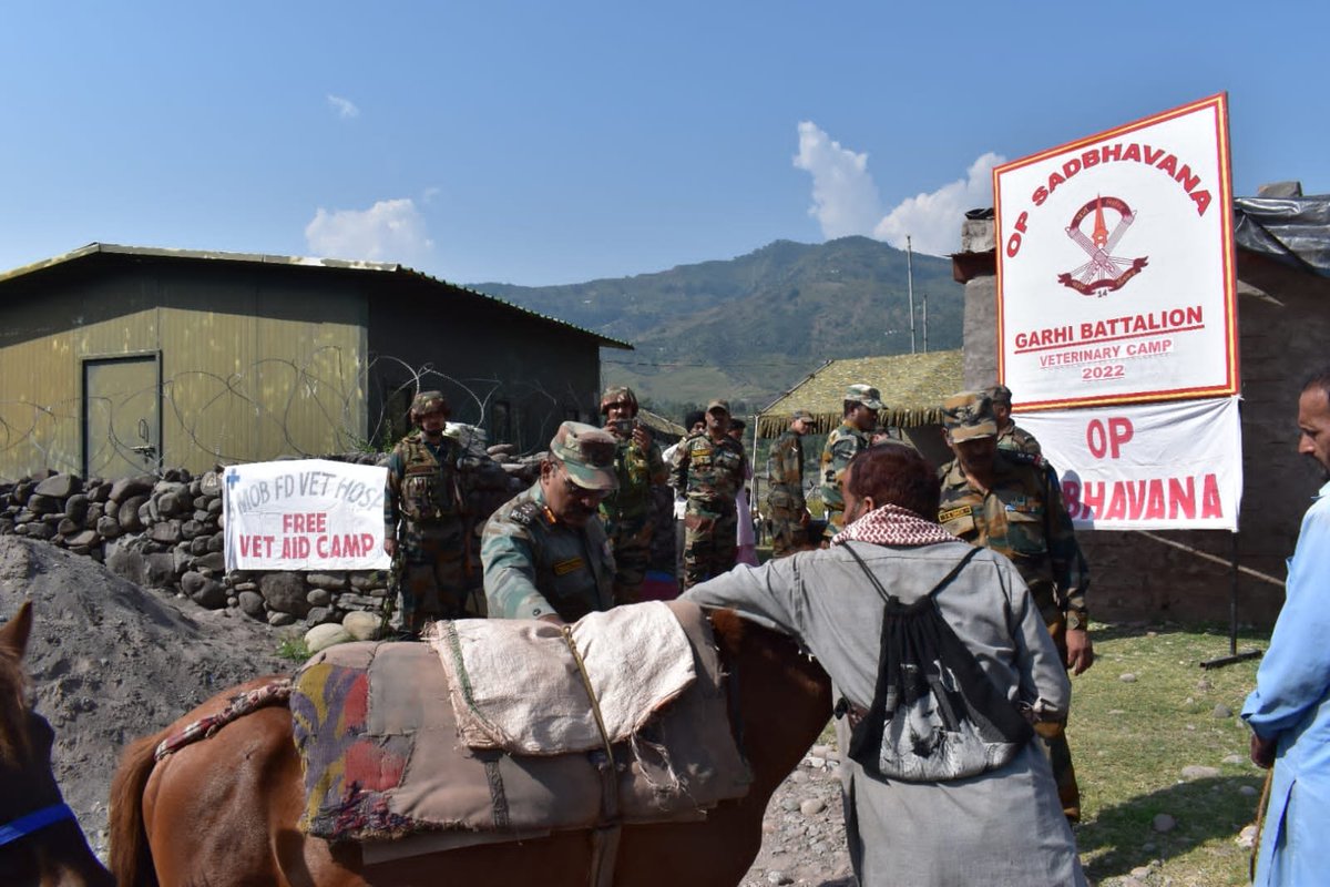 Parveen41062403's tweet photo. #IndianArmy organised #VeterniaryCamp for border village of #Degwar, #Poonch
#TanlaAtIMC #dreamfacereveal #dreamwastaken #BBNajiaS7 #INDvsSA #90DayFiance #AzadiKaAmritMahotsav #badaltakashmir #wecareforyourhealth #Azadi https://t.co/xSQmYhNWC7