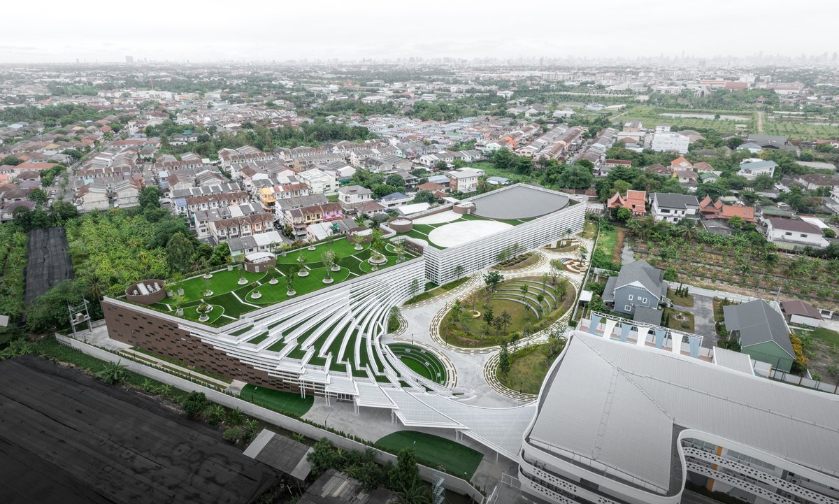 ArchDaily's tweet photo. SISB School Thonburi  Phase II / Plan Architect https://t.co/SXZ4TxpvHq https://t.co/duJeSpNT3u