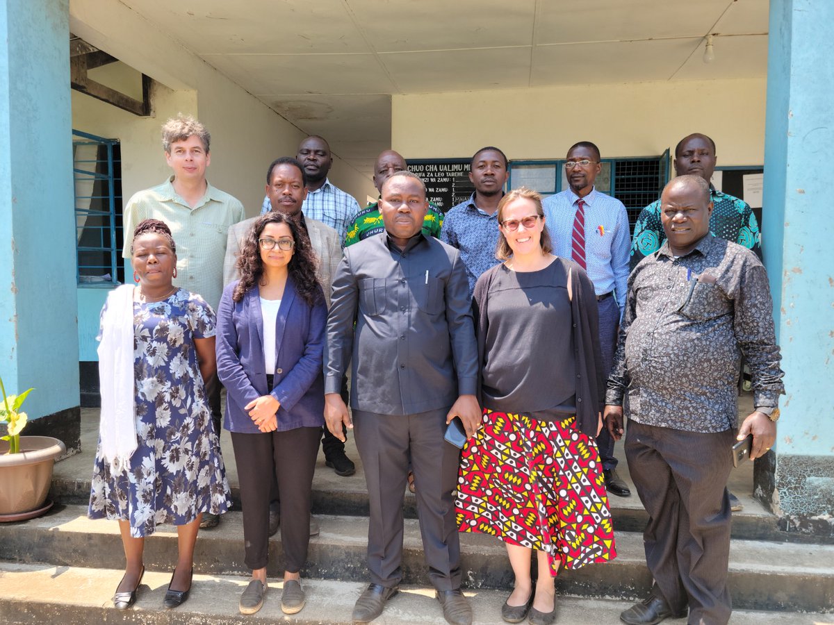 CanadaTanzania's tweet image. It was great to be back at Mpuguso Teachers’ College last week with #MoEST to see how together we have:
🖍️Improved the quality of learning and teaching 
 🧪Increased access to #STEM
🏫Supported infrastructure
 
#UTC #TESP #SDG4