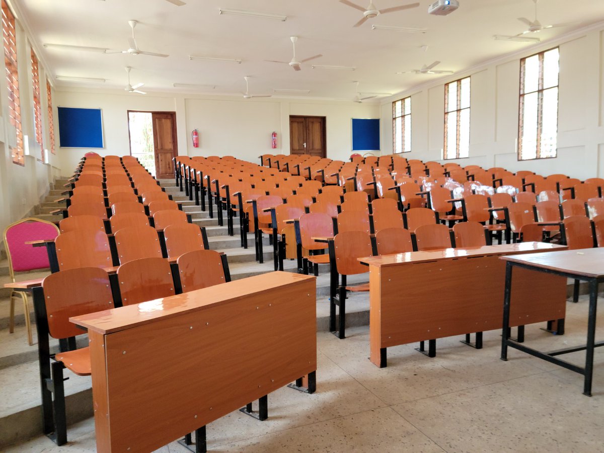 CanadaTanzanie's tweet image. C’est génial d’être de retour au Mpuguso Teachers' College la semaine dernière avec #MoEST et de voir à quel point nous avons ensemble:

🖍️Améliorer la qualité de l’apprentissage et de l’enseignement 
🧪Augmenter l’accès a #STIM
🏫Améliorer l’infrastructure
 
#UTC #TESP #ODD4