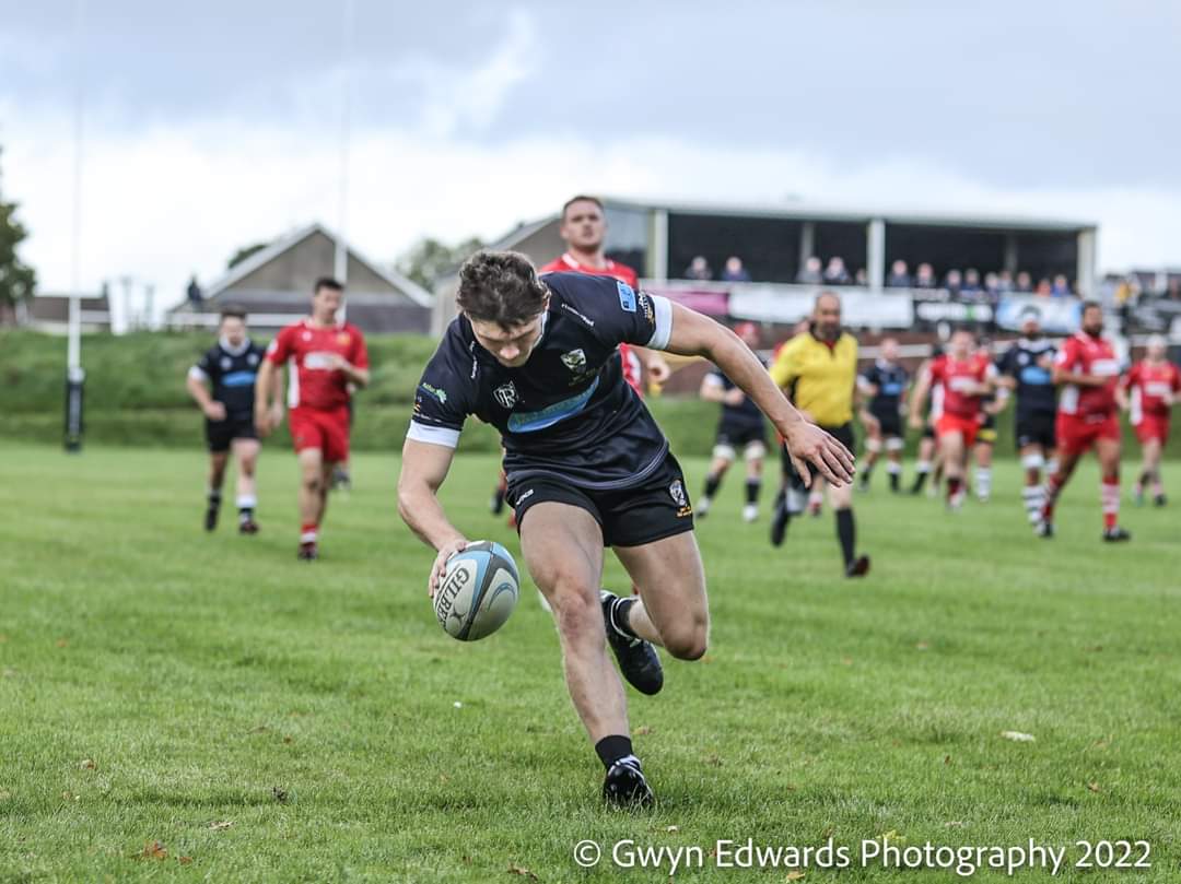 🗞🖋MATCH REPORT: Y Tymbl 34 - Amman United 39. Magpies suffer last minute heartbreak. ⚫️⚪️🏉😥 tumble.rfc.wales/fixtures/52567…