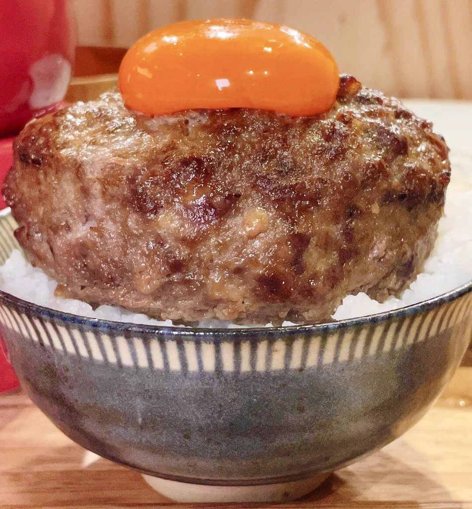 飯テロなので閲覧注意！究極のハンバーグ定食を見よ。