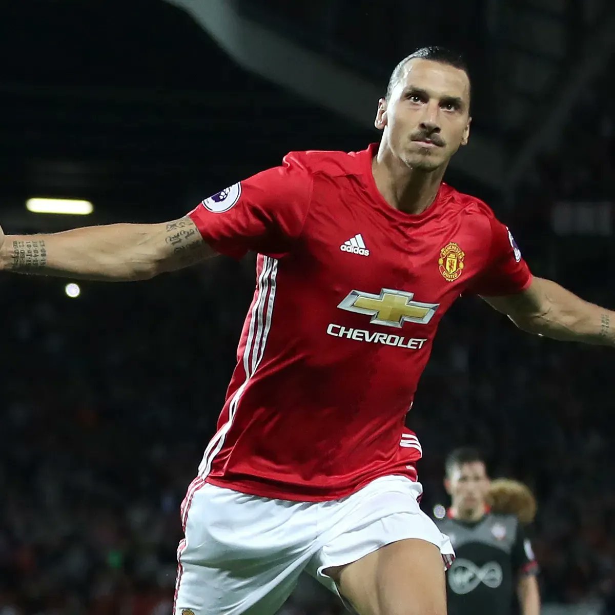 Happy birthday to Zlatan Ibrahimovic What was his best moment in a shirt? 