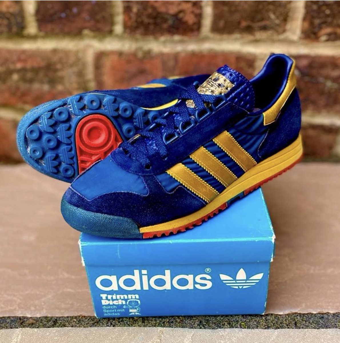 DeadstockUtopia's tweet photo. SL80 Vintage #adidas #vintage #sl80 pic credit diggerdas instagram https://t.co/MrvL7rxLN0
