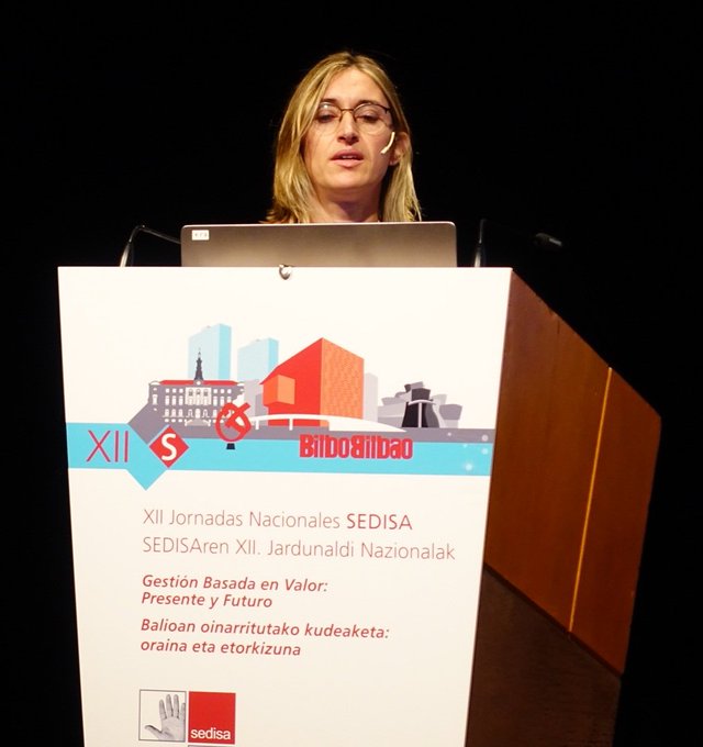 Area6VegaMedia's tweet photo. Reconocimiento #CANOHA a la estrategia NO HACER en las Jornadas #JNS22 de @SEDISA_NET. 
Presentada por nuestra radióloga @AnaMorenoPasto1: "Eliminación de ayunas previas a TC o RMN con contraste intravenoso + cambio de contraste iodado oral por agua" 
Enhorabuena, @serammeA6SALUD https://t.co/3z0mWeSpkY