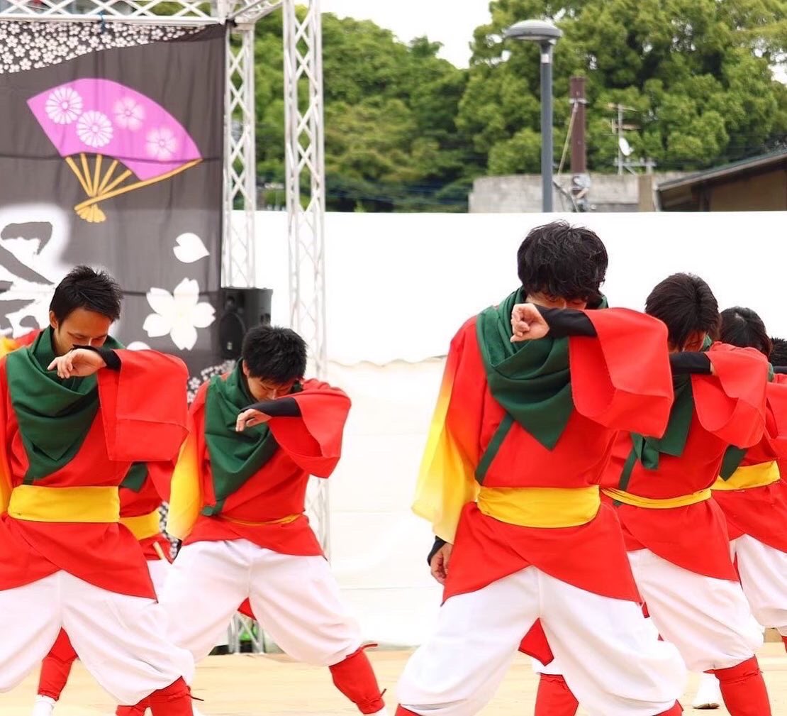 ibuki_4351's tweet photo. “過去曲演舞企画”として約半年間踊ってきた『焔縁』が、踊り納めを迎えました😌

お祭り会場に足を運んでいただいた方にはもちろん、SNS上でもたくさんの皆様に応援いただき、ここまで約半年間、焔縁を踊ってくることができました。
本当にありがとうございました🌸

https://t.co/g6ShNqY7rA https://t.co/dbmhjikPEP
