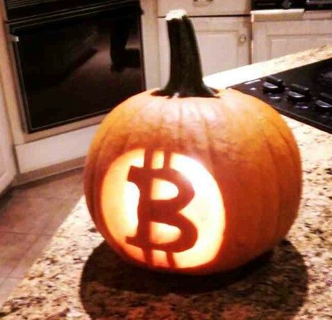 CryptoMutant's tweet photo. How did I do? first time carving a pumpkin.

#Bitcoin https://t.co/DhffCRpkuD