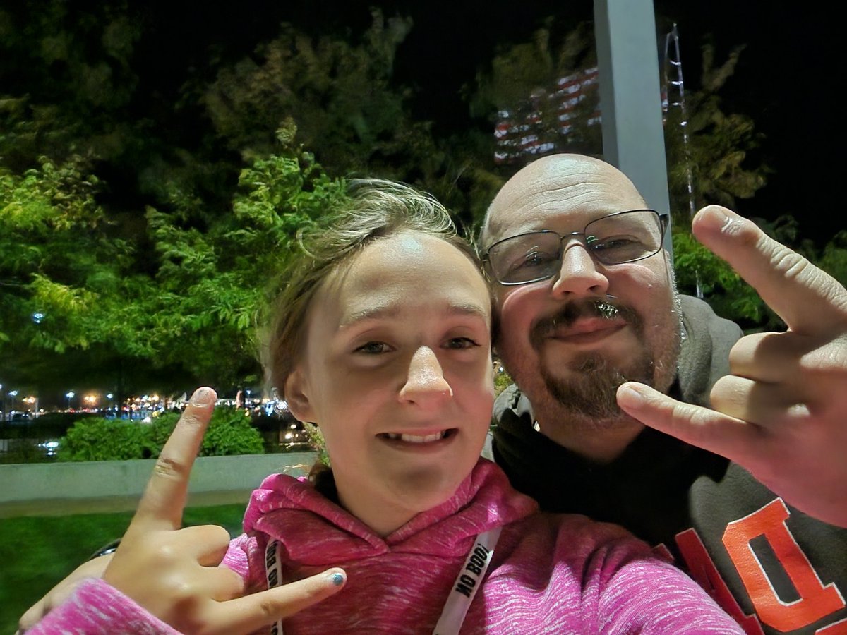 Fantasmic_Ch's tweet image. This girl conquering her Halloween fear @cedarpoint halloweekends 
@TonyClarkCP . Thank you Cedar Point.
👇👇👇👇👇👇👇👇👇👇👇👇