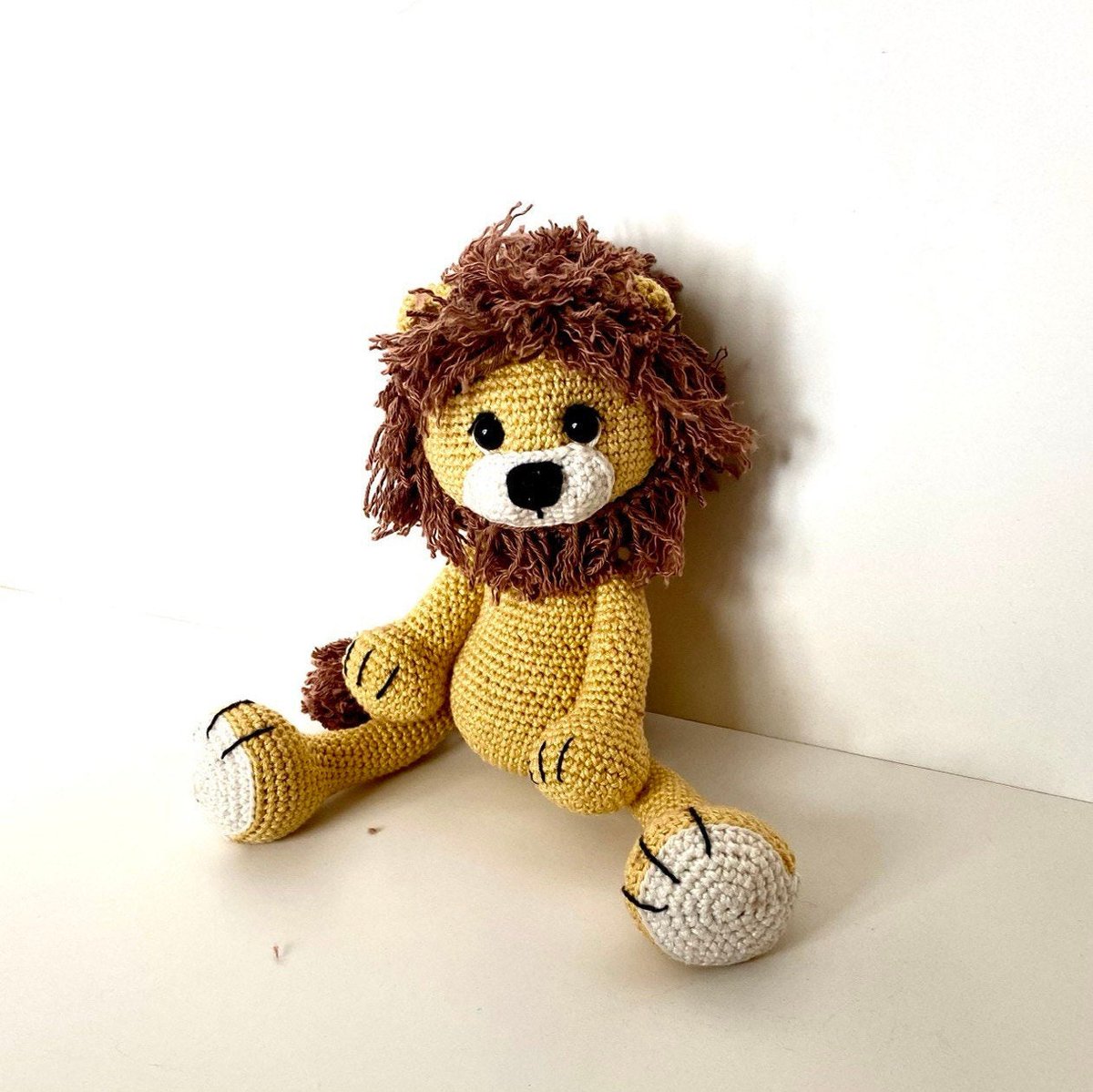 ABareuther's tweet photo. NEU in meinem #etsy-Shop: Kuscheltier, gehäkelter Löwe, Amigurumi, Kinderzimmer, gehäkelt, Accessoire, Geschenk, Einschulung https://t.co/GdNXAGZXYj #gelb #braun #amigurumi #geschenk #accessoirefurskinderzimmer #kind #kinderzimmer #geschenkfurkind #spielzeug https://t.co/dKFjv4RCKb