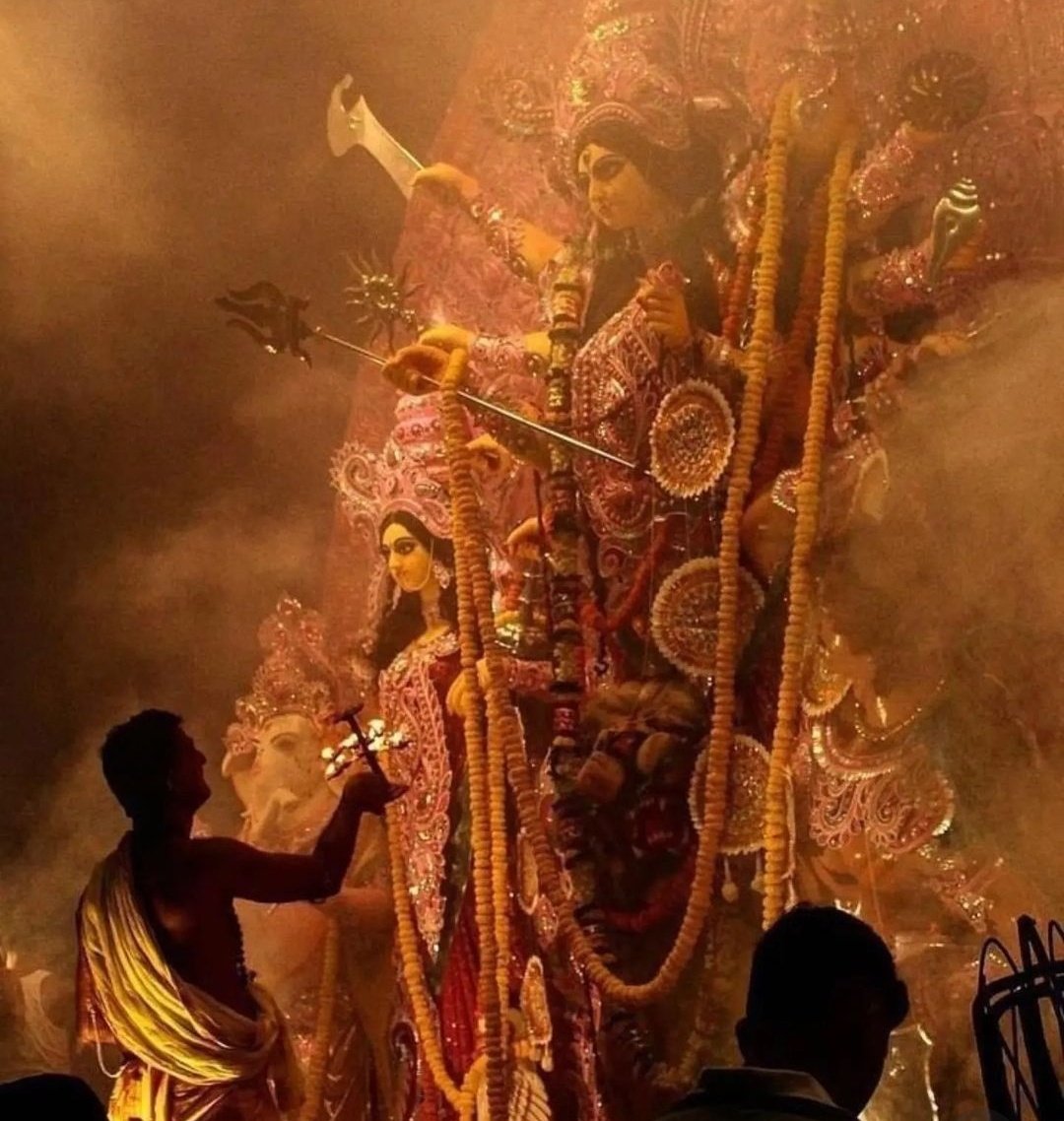 TheShaakta's tweet photo. May Maa Durga bless all!
May Goddess Durga awaken the Kshatra of Hindus!!!
#DurgAshtami
#DurgaAshtami2022 #DurgaPuja #DurgaMaa #DurgaPujo #durgapooja2022 https://t.co/cxAbl6ZaLV