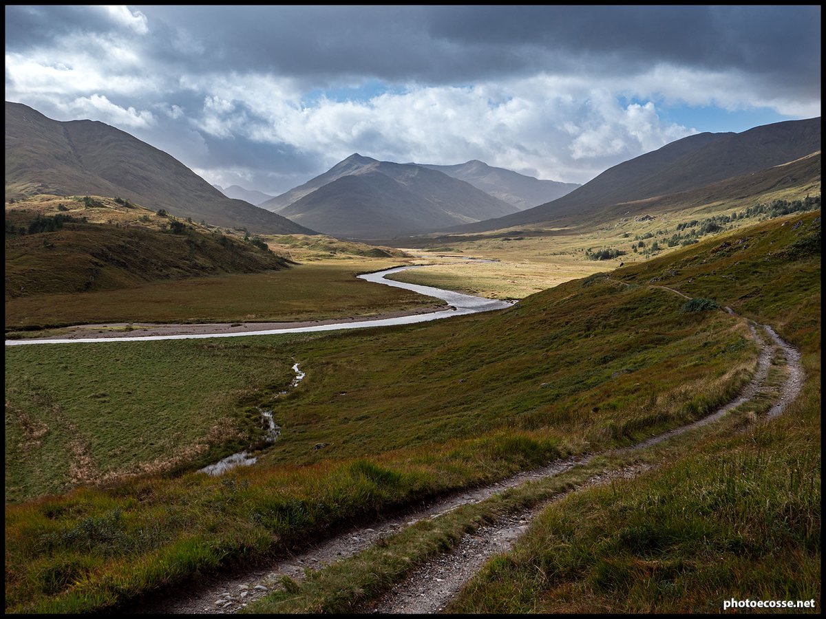 GarethHarper1's tweet photo. Bike ride to Alltbeithe Youth Hostel in Glen Affric
26-09-22
#Alltbeithe
#SYHA
#GlenAffric
#Athnamulloch
#cycling
#ebike
#emtb
#Scotland
#photoecosse https://t.co/3ydeu0c6mU