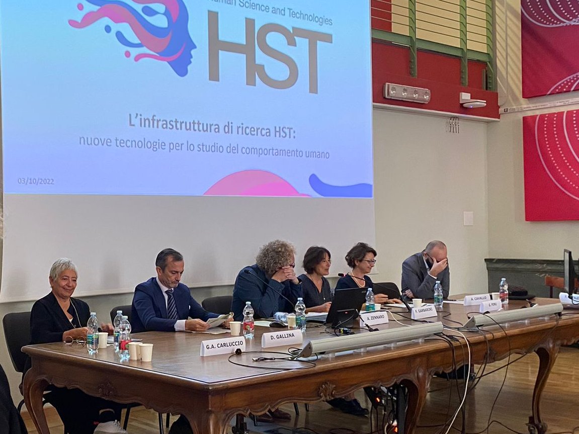 Università di Torino (@unito) on Twitter photo Presentata oggi HST–Human Science and Technologies, la nuova infrastruttura di ricerca di #UniTo, uno dei più avanzati laboratori italiani per l’analisi del comportamento umano e sociale in contesti di alta complessità.
Un progetto aperto anche alle imprese grazie a <a href="/CamComTorino/">Camera Commercio TO</a> Presentata oggi HST–Human Science and Technologies, la nuova infrastruttura di ricerca di #UniTo, uno dei più avanzati laboratori italiani per l’analisi del comportamento umano e sociale in contesti di alta complessità.
Un progetto aperto anche alle imprese grazie a <a href="/CamComTorino/">Camera Commercio TO</a>