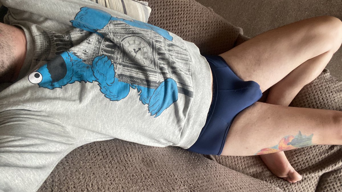 decca1982's tweet photo. Having a lazy one https://t.co/yDgJRXSWRX