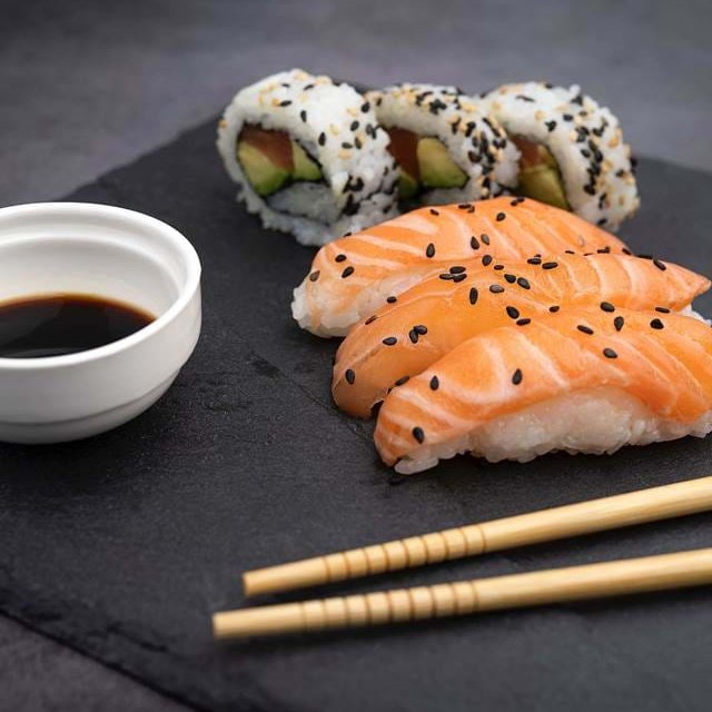 Sit back, relax and savour with the 'Supper Club - Sushi &amp; Sake' cookery class.

Join us for a relaxed evening experience creating delicious Sushi under the expert guidance of Gerard, our Chef Tutor. 

Discover more: bit.ly/3Sp8YWB

#thekitchenatcg #chewtonglen