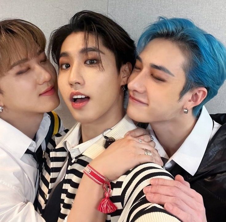 jointheclub_it's tweet photo. 🫧 MINSUNG AU‼️omegaverse 

▫️Donde Mnhø encuentra a un hermoso Omega pero acompañado de dos alfas sobreprotectores. ¿Podrá acercarse? ¿Los descubrirán? 

[ 15 favs y se inicia ] https://t.co/ERJkL8CZar