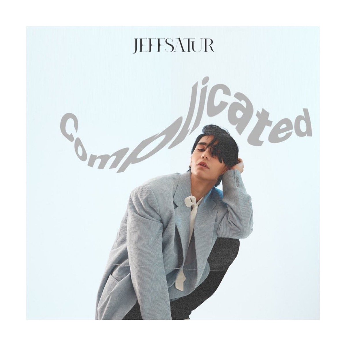 JSatur_No1's tweet image. ความรักของคนสองคน มันดูเหมือนง่ายเมื่อตอนเริ่ม ระหว่างทางเป็นความผูกพัน พอเดินทางมาถึงตอนจบ....ต่างรู้อยู่แล้วว่าจะเป็นยังไง แต่เยื่อใยทำให้มัน "ยาก"

#JeffSatur #Comlicated #ทำไมมันยาก
🔗 youtu.be/aG0YKCux4eI