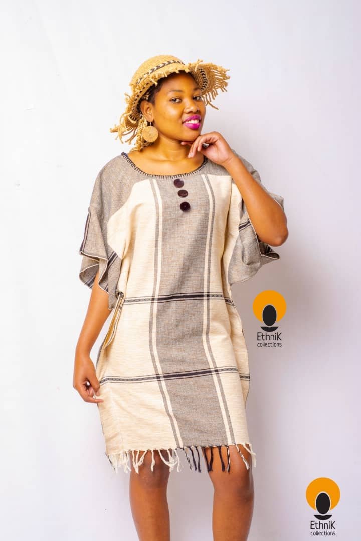 Ethnik_Collect's tweet photo. Let's redefine beauty for you with our 100% pure cotton woven dress (Lisa). Our fashion designers worked extra hard for this red carpet look.

Contact us to Order https://t.co/Vn9xTG2K2e

#ByoZimbabwe https://t.co/GPy4Girdfx