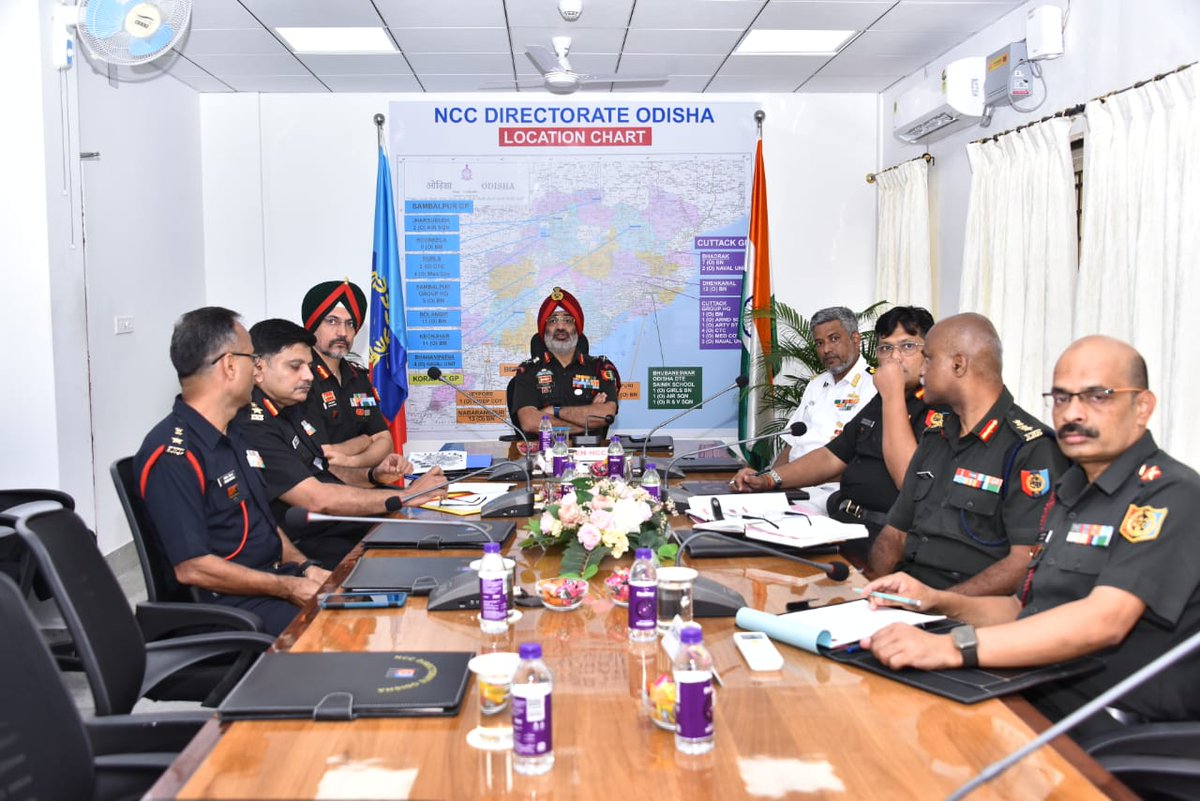 BiplabKumarBa15's tweet photo. DG NCC's visit to NCC Directorate Odisha
@HQ_DG_NCC
@dgncc_india
@kalinga_sagar
@hirakudwarrior
@14_OdishaBnNCC
@TariniWarriors
@Gopalkr55311566
@Rajeev
@salma_kisku https://t.co/5kNdIMnrUE