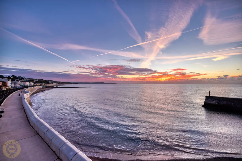 CoastCams247's tweet photo. Good morning from a chilly Dawlish. #blueskye #explorewaves #bluebluesky https://t.co/TuA29QYRhq