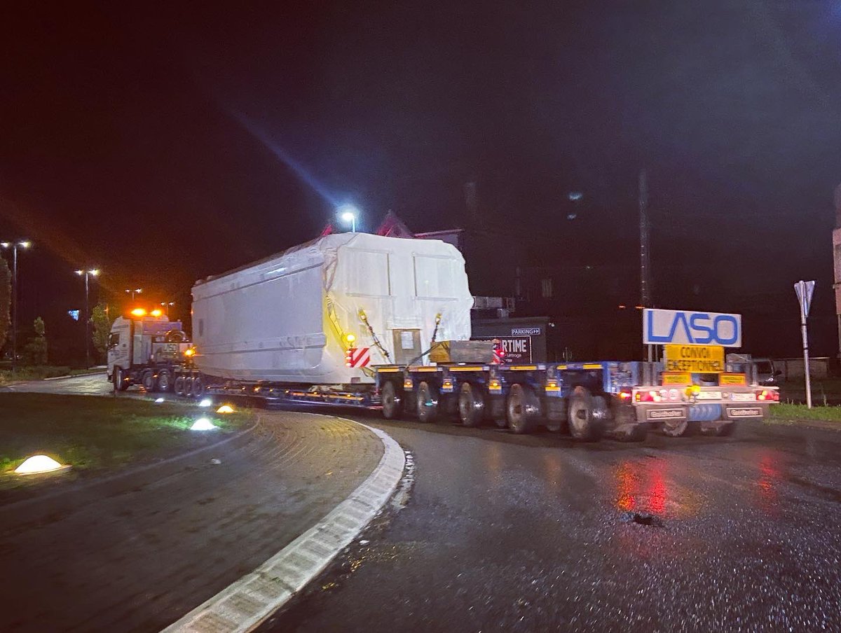 BelgoPilotsBE's tweet photo. No lack of diversity.
🇳🇱🇧🇪🇱🇺🇫🇷🇩🇪
#uitzonderlijkvervoer #uitzonderlijktransport #convoiexceptionnel #transportexceptionnel #exceptionaltransport #abnormalload #schwertransport #bredlast #langlast
✉️ pilots@belgopilots.be
🌐 https://t.co/xTDY7Fro5D https://t.co/65xjCfA22Y