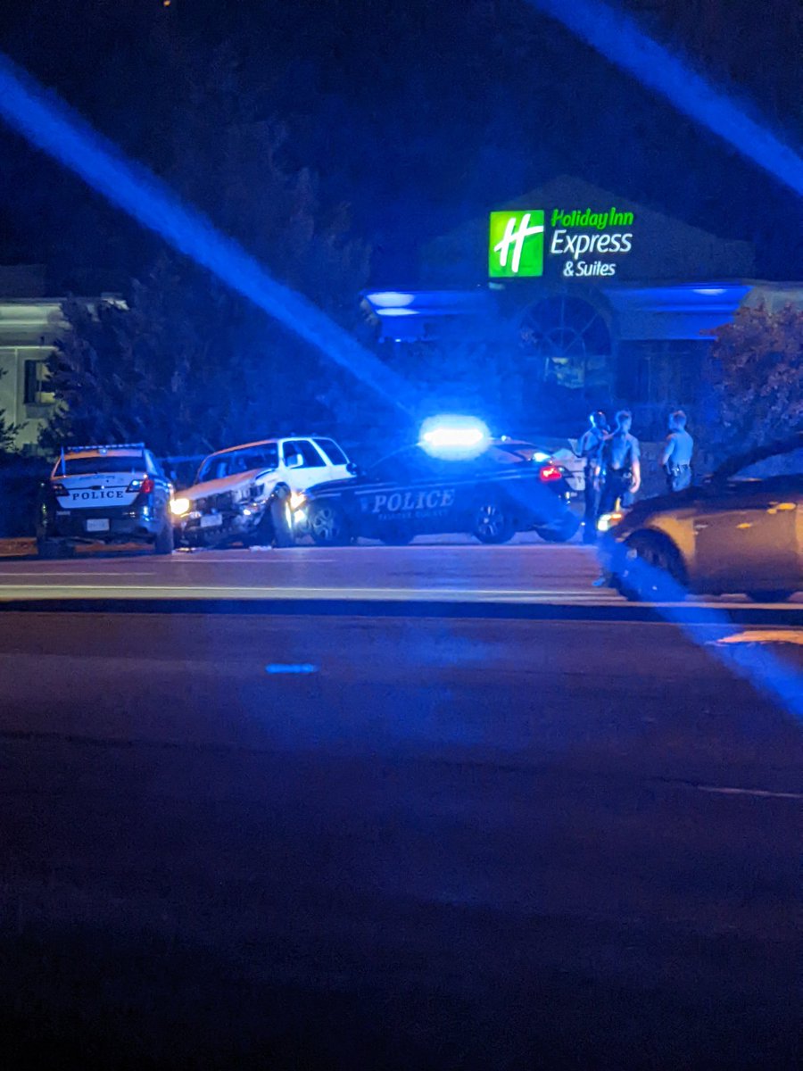 JacqiOfAllTrade's tweet photo. @sshill4 @FairfaxCountyPD I'm no vehicle collision expert, but I took this photo of what I believe is this incident and one cop car bumper was under the car and the other(rear facing camera) was smashed bad. This doesn't look like a 10mph collision to me. https://t.co/zcg0OTPOwl